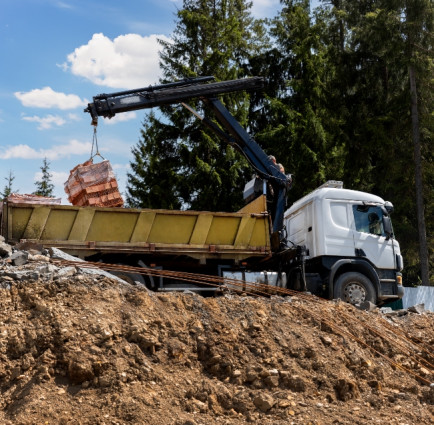 vehicle-loading-crane-inspection